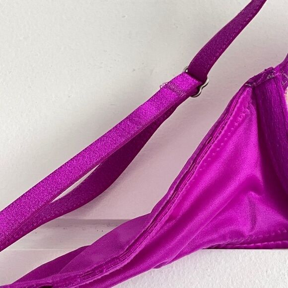 Victoria's Secret Women's Jeweled BIOFIT Push Up Bra Purple Size 32B - Picture 8 of 11